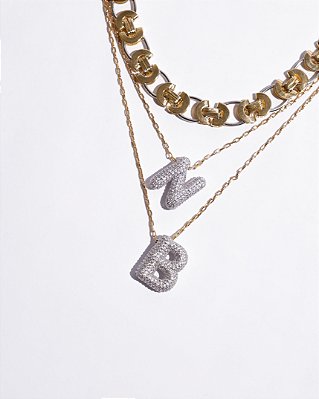 Colar Letra Cravejada Bicolor