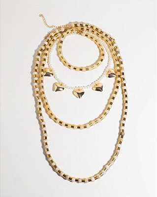 Colar Multi Pérolas e Coração