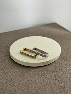 Argola Média Quadrada Cravejada