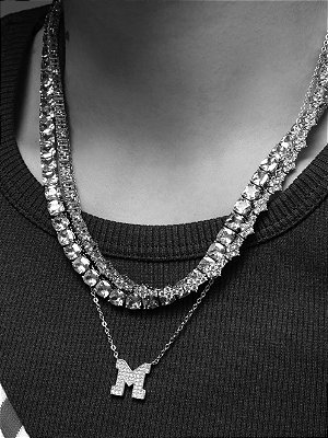 Colar Letra College Glam