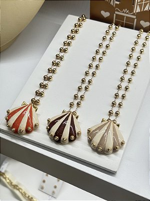 Colar Concha Esferas