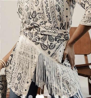 Lenço Bandana com Franjas