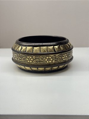 Bracelete Tachas Madeira