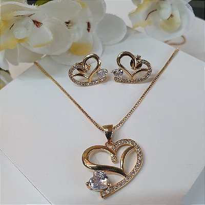 CONJUNTO COLAR E BRINCO CORAÇÃO VAZADO COM ZIRCONIAS
