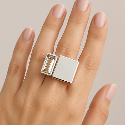 ANEL DE PRATA 950 AJUSTÁVEL BASE RETA LARGA COM UM CRISTAL RETANGULAR NA OUTRA BASE
