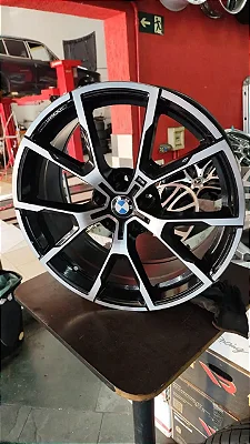 Jogo Roda BMW 320, 19x8.5, 19.9.5, Dianteira 25, Traseira 45, Preta Brilhante Diamantado Nova