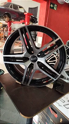 Jogo Roda Esportiva HRS 18x8, 38, 5x100, Preta Brilhante Diamantada e Semi Nova