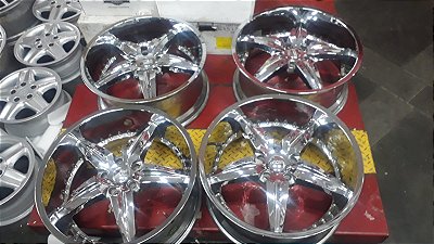 Jogo de Rodas Foose Aro 22 5x130 Cromada Seminova