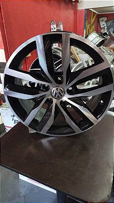 Jogo roda Volkswagen Polo Aro 17 5x112 Preta brilhante diamantada  Semi nova