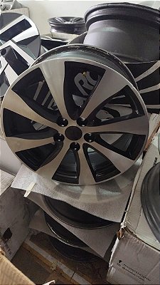 Mitsubishi Lancer Aro 18 5x114 Preta brilhante diamantada Semi nova