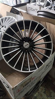 Mack Volare Aro 18 5x100 Preta brilhante diamantada Semi novas