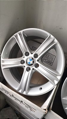 Jogo roda BMW 320 Aro 17 5x120 Prata brilhante Semi novas