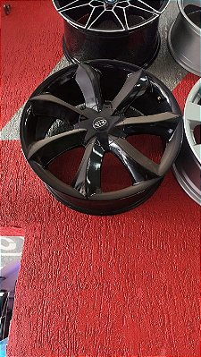 Jogo roda Volcano Aro 20 5x114 Preta brilhante Semi nova