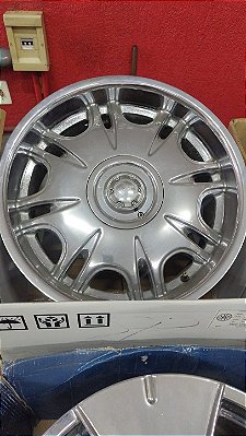 Jogo roda Akuza Aro 20 6x139 Cromadas Semi novas