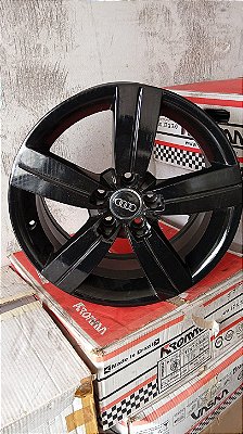 Jogo rodas Audi TT Aro 17 5x112 Preta brilhante Semi novas