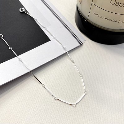 Tornozeleira Minimalista Diamantada Lisa Banhado em Prata