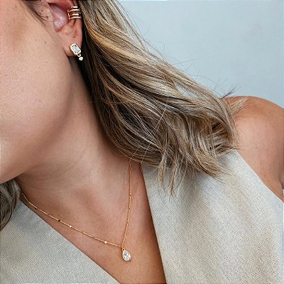 Colar Delicado Pingente Gota Cravejada Banhado em Ouro