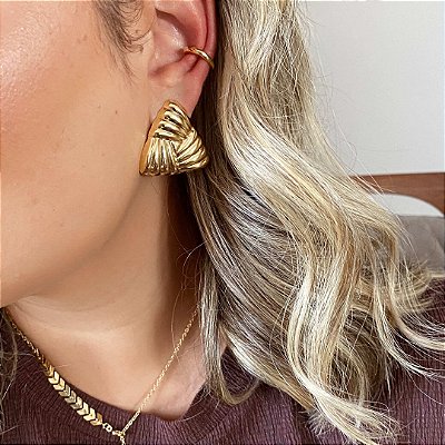 Brinco Maxi Triangulo Banhado em Ouro
