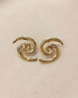 Brinco Onda Espelhado Banhado em Ouro 18k