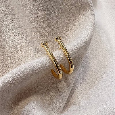 Brinco Prego Liso Banhado em Ouro