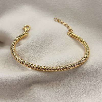 Bracelete Torcido Liso 4mm Banhado em Ouro