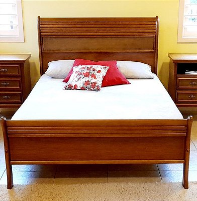 Cama de Casal 1,40 x 1,90 - Móveis de Gramado