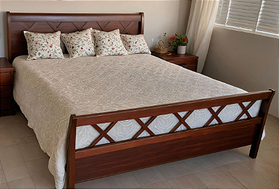 Cama de Casal Queen Size 1,60 x 2,00 - Móveis de Gramado