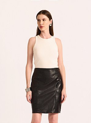 Saia Curta Carol Couro Preta