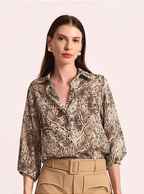 Camisa Python Chiffon Estampada Off White e Marrom