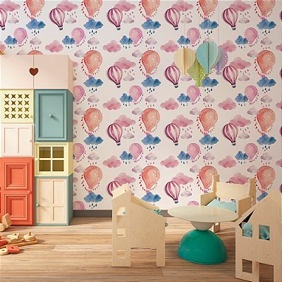 Papel de Parede Infantil Nuvens e Balões Vigem Chuvosa Aquarelado