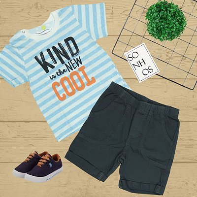 Conjunto Menino Shorts e camiseta Kind in the new cool - Tamanho P ao GG