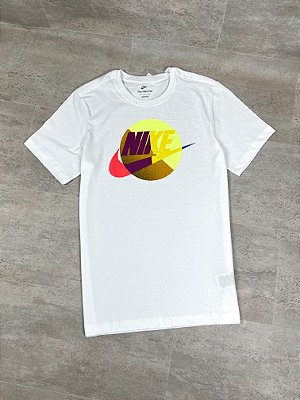 Camiseta Nike Sportswear Color Branca DX2001