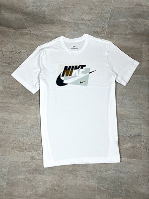 Camiseta Nike Sportswear Graphic Branca