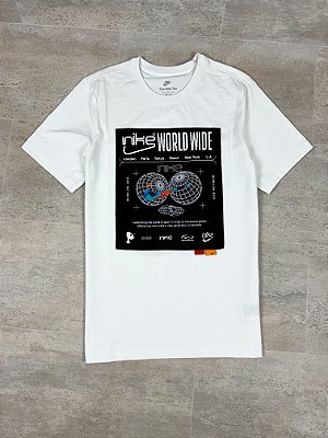 Camiseta Nike Worldwide Branca