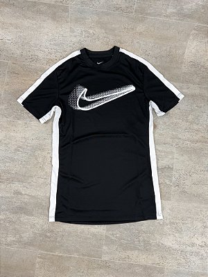 Camiseta Nike Dri Fit Academy Swoosh