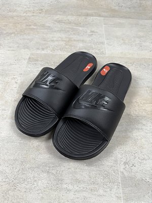 Chinelo Nike Victori One All Black