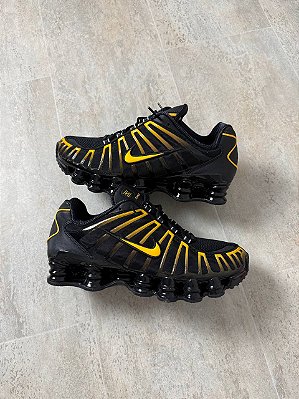 Tênis Nike Shox TL Black University Gold