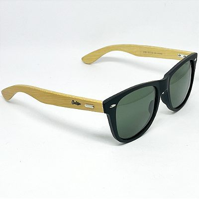 ÓCULOS DE SOL POLARIZADO RIVIERA - PRETO COM LENTE VERDE E BAMBU