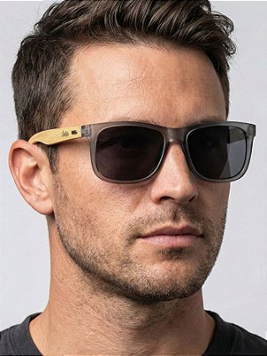 ÓCULOS DE SOL POLARIZADO SAN BERNARDINO - FUMÊ COM BAMBU