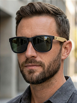 ÓCULOS DE SOL SAN BERNARDINO POLARIZADO - VERDE COM PRETO E BAMBU