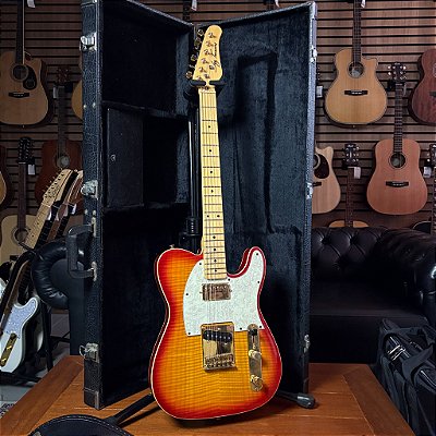 Guitarra Jay Turser JT-LTCUSTOMDLX-CS Tele SH Cherry Sunburst c/ Case - SEMINOVA