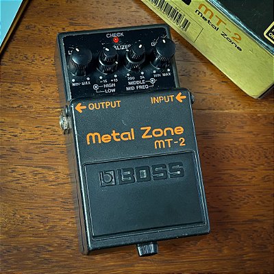 Pedal Boss MT-2 Metal Zone Distortion - SEMINOVO