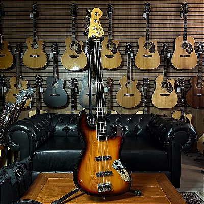 Baixo 4 Cordas Squier Vintage Modified Jazz Bass Fretless 3 Tone Sunburst - SEMINOVO