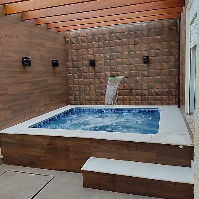 Tampa Ventilada Imperceptível para Casa de Máquinas com Rebaixo para Piso — 85x85 cm