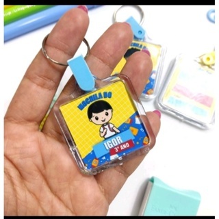 Chaveiro Porta foto lembrança de Acrílico Personalizado com Nome -volta as aulas kit com 10 unidades