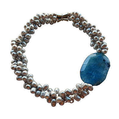 Colar pérolas prateadas