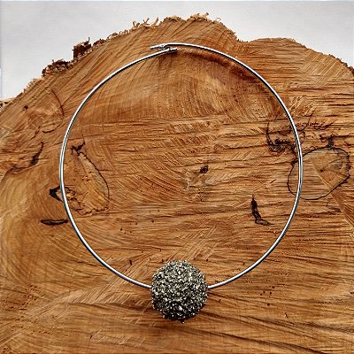 Colar alumínio pirita