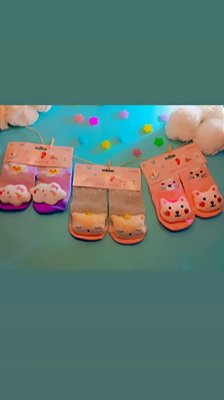 MEIA INFANTIL 3D - BICHINHO CHOCALHO - 0 A 12 MESES - MENINA