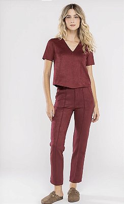 Calça Reta Yasmim Suede