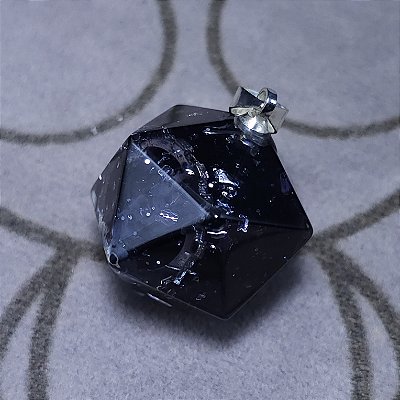 Arcane - Cordão de Mini D20
